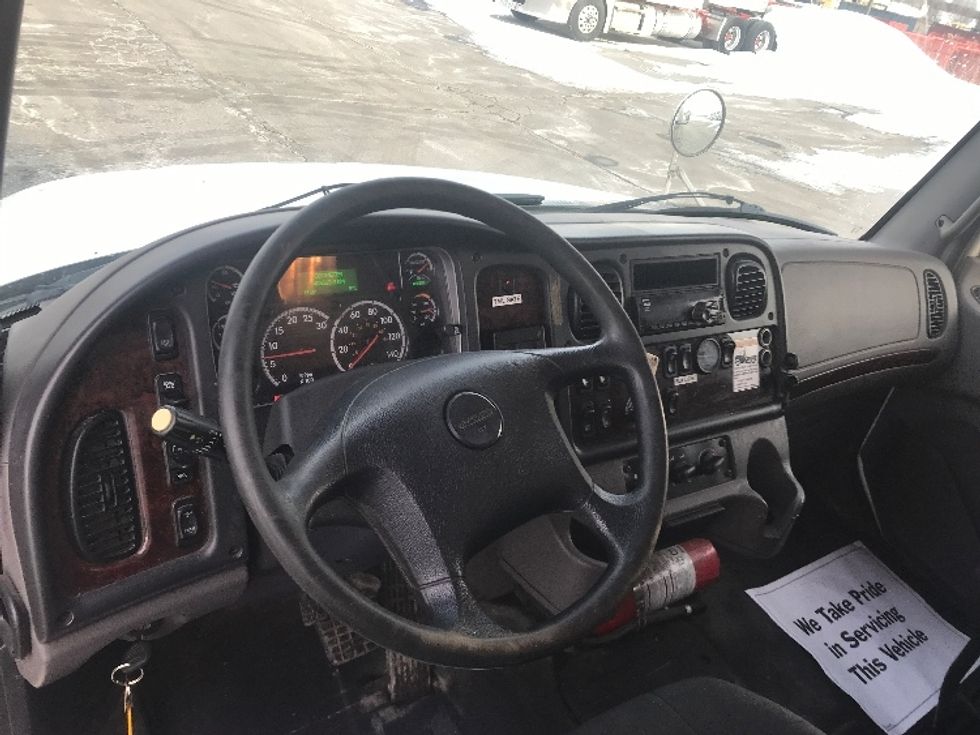 Medium Duty Box Truck-Light and Medium Duty Trucks-Freightliner-2019-M2-Mississauga-ON-403,447\n\t\tkm-$ 49,750 - Image 17