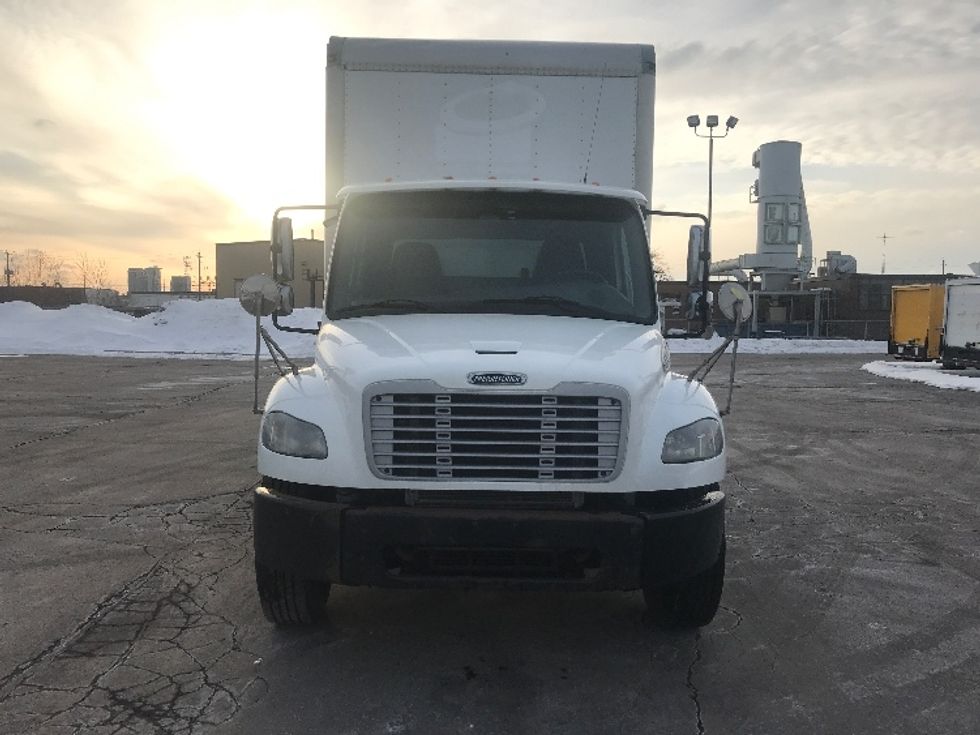 Medium Duty Box Truck-Light and Medium Duty Trucks-Freightliner-2019-M2-Mississauga-ON-403,447\n\t\tkm-$ 49,750 - Image 2