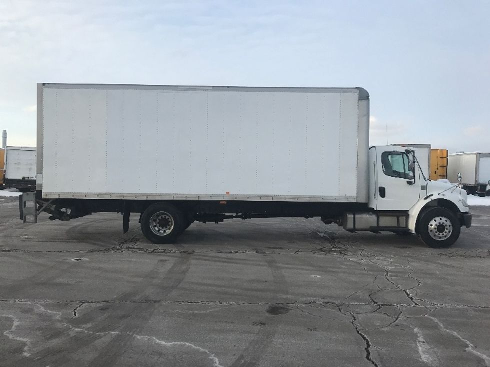 Medium Duty Box Truck-Light and Medium Duty Trucks-Freightliner-2019-M2-Mississauga-ON-403,447\n\t\tkm-$ 49,750 - Image 4