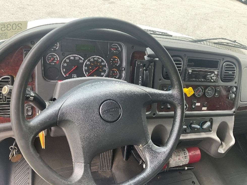 Medium Duty Box Truck-Light and Medium Duty Trucks-Freightliner-2019-M2-Moberly-MO-115,904\n\t\tmiles-$ 55,750 - Image 18