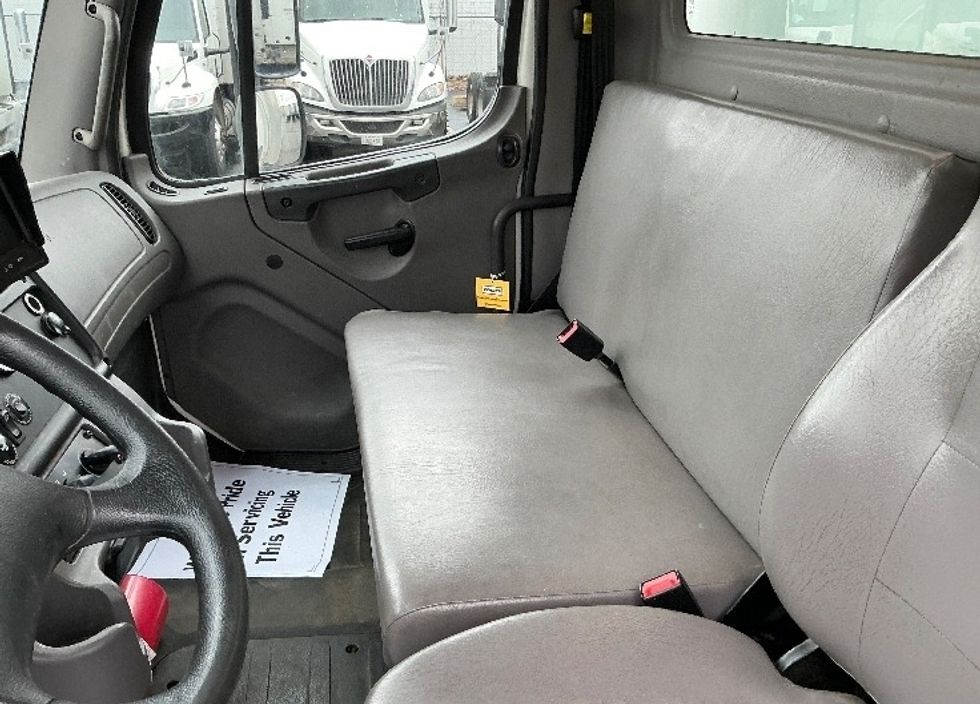 Medium Duty Box Truck-Light and Medium Duty Trucks-Freightliner-2019-M2-Moberly-MO-152,583\n\t\tmiles-$ 55,750 - Image 19