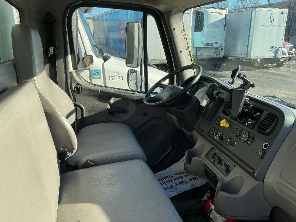 Medium Duty Box Truck-Light and Medium Duty Trucks-Freightliner-2019-M2-Moberly-MO-152,583\n\t\tmiles-$ 55,750 - Image 22