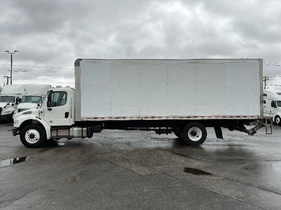 Medium Duty Box Truck-Light and Medium Duty Trucks-Freightliner-2019-M2-Moberly-MO-152,583\n\t\tmiles-$ 55,750 - Image 4