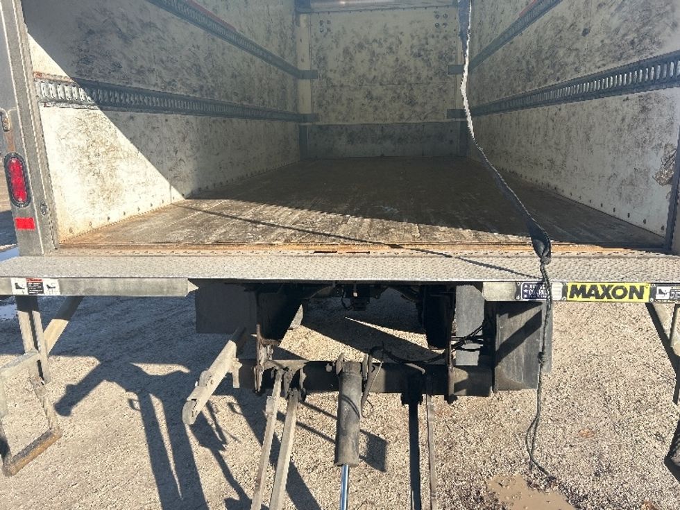 Medium Duty Box Truck-Light and Medium Duty Trucks-Freightliner-2019-M2-Moberly-MO-337,531\n\t\tmiles-$ 21,250 - Image 10