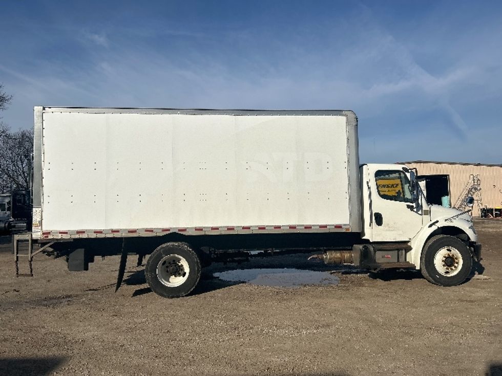 Medium Duty Box Truck-Light and Medium Duty Trucks-Freightliner-2019-M2-Moberly-MO-337,531\n\t\tmiles-$ 21,250 - Image 15