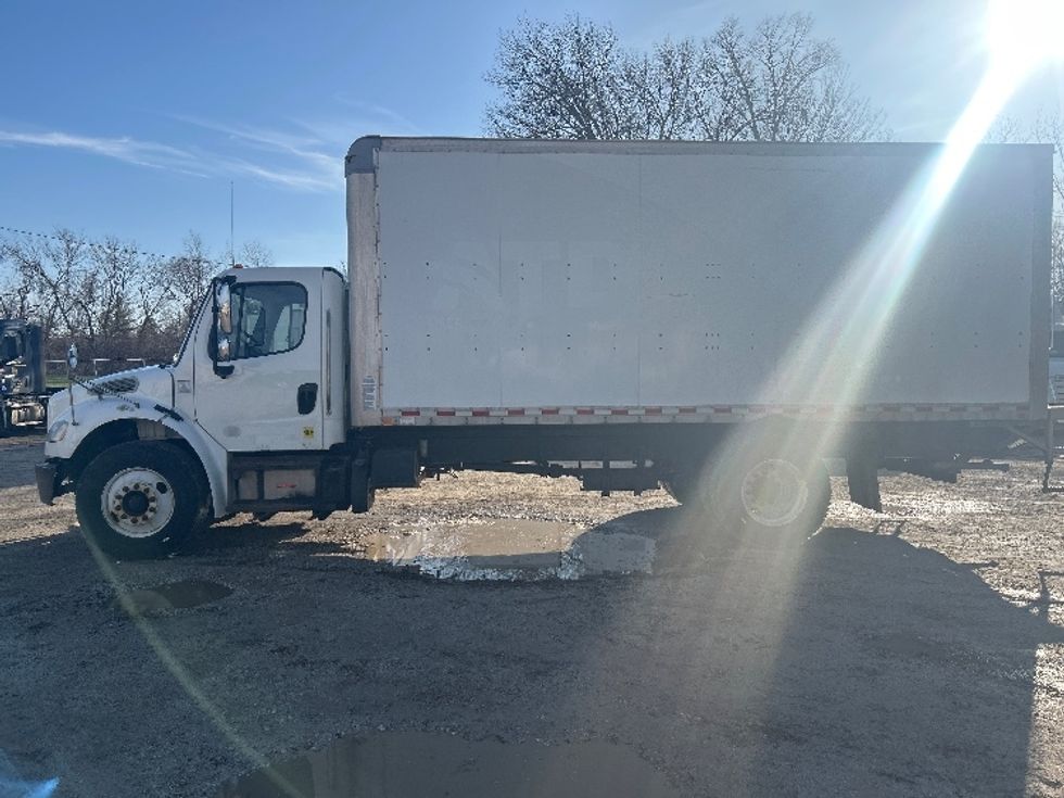 Medium Duty Box Truck-Light and Medium Duty Trucks-Freightliner-2019-M2-Moberly-MO-337,531\n\t\tmiles-$ 21,250 - Image 4