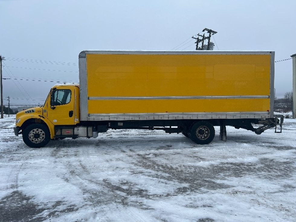 Medium Duty Box Truck-Light and Medium Duty Trucks-Freightliner-2019-M2-Moncton-NB-252,434\n\t\tkm-$ 66,250 - Image 4