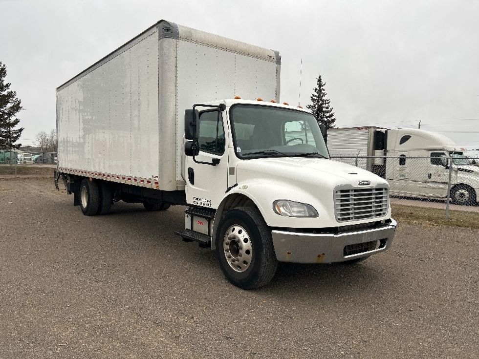 Medium Duty Box Truck-Light and Medium Duty Trucks-Freightliner-2019-M2-Moncton-NB-438,959\n\t\tkm-$ 47,250 - Image 1