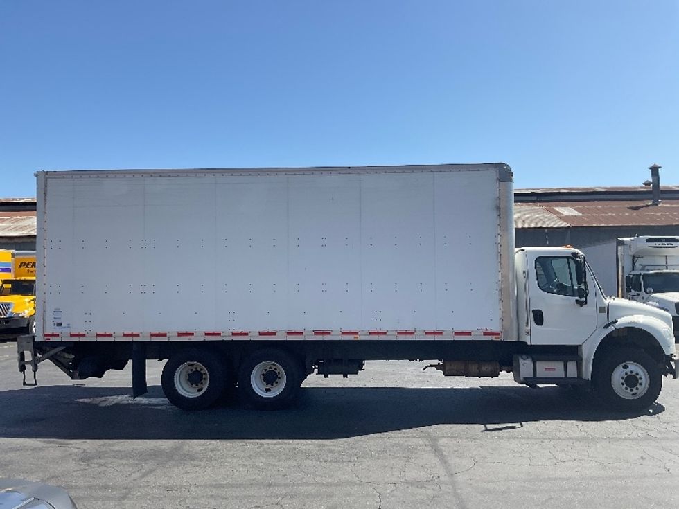 Medium Duty Box Truck-Light and Medium Duty Trucks-Freightliner-2019-M2-Montebello-CA-175,808\n\t\tmiles-$ 58,250 - Image 15