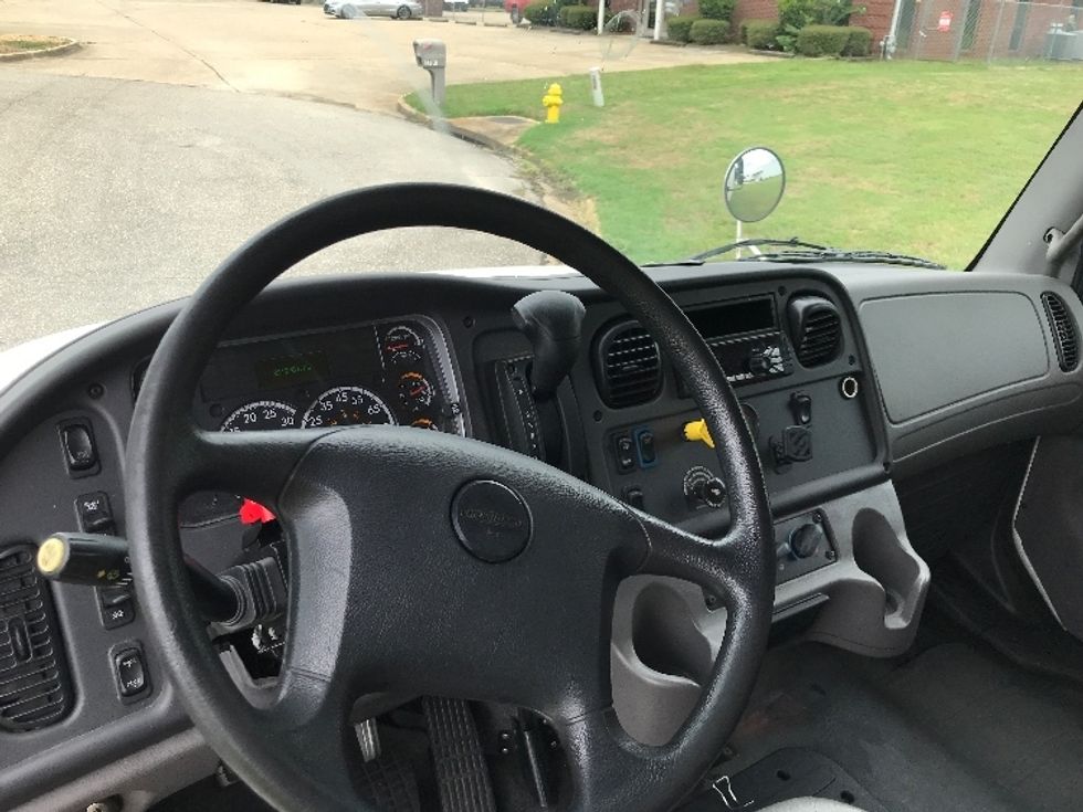 Medium Duty Box Truck-Light and Medium Duty Trucks-Freightliner-2019-M2-Montgomery-AL-231,899\n\t\tmiles-$ 45,250 - Image 16