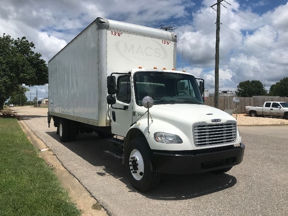 Medium Duty Box Truck-Light and Medium Duty Trucks-Freightliner-2019-M2-Montgomery-AL-257,066\n\t\tmiles-$ 42,000 - Image 1