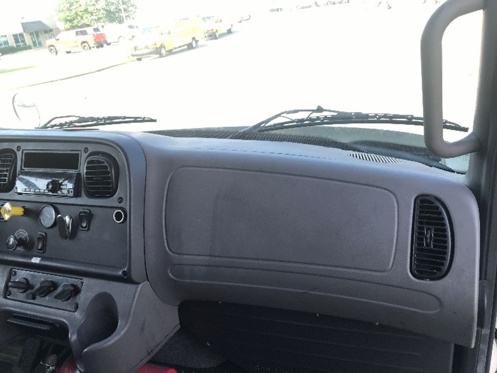 Medium Duty Box Truck-Light and Medium Duty Trucks-Freightliner-2019-M2-Montgomery-AL-257,066\n\t\tmiles-$ 42,000 - Image 20