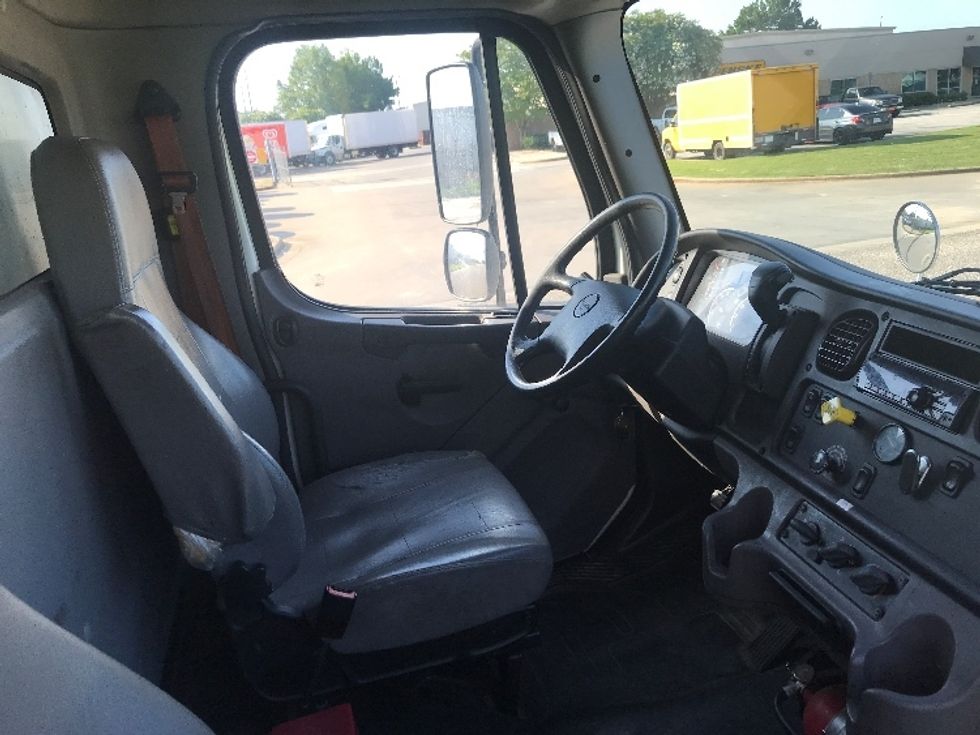 Medium Duty Box Truck-Light and Medium Duty Trucks-Freightliner-2019-M2-Montgomery-AL-257,066\n\t\tmiles-$ 42,000 - Image 21