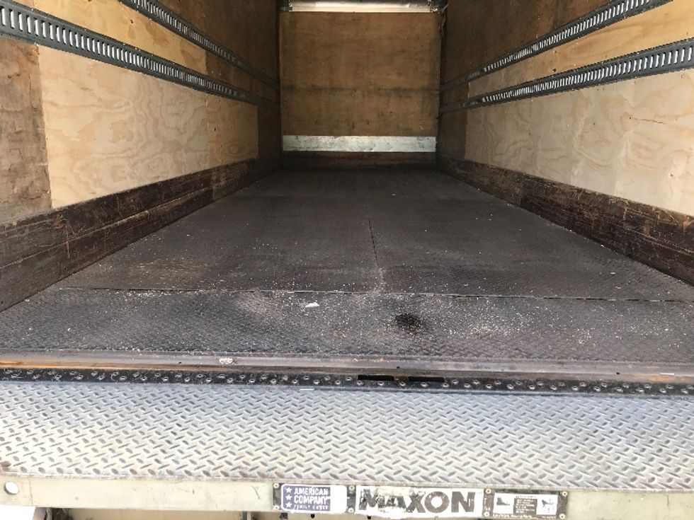 Medium Duty Box Truck-Light and Medium Duty Trucks-Freightliner-2019-M2-Montgomery-AL-320,137\n\t\tmiles-$ 28,750 - Image 10