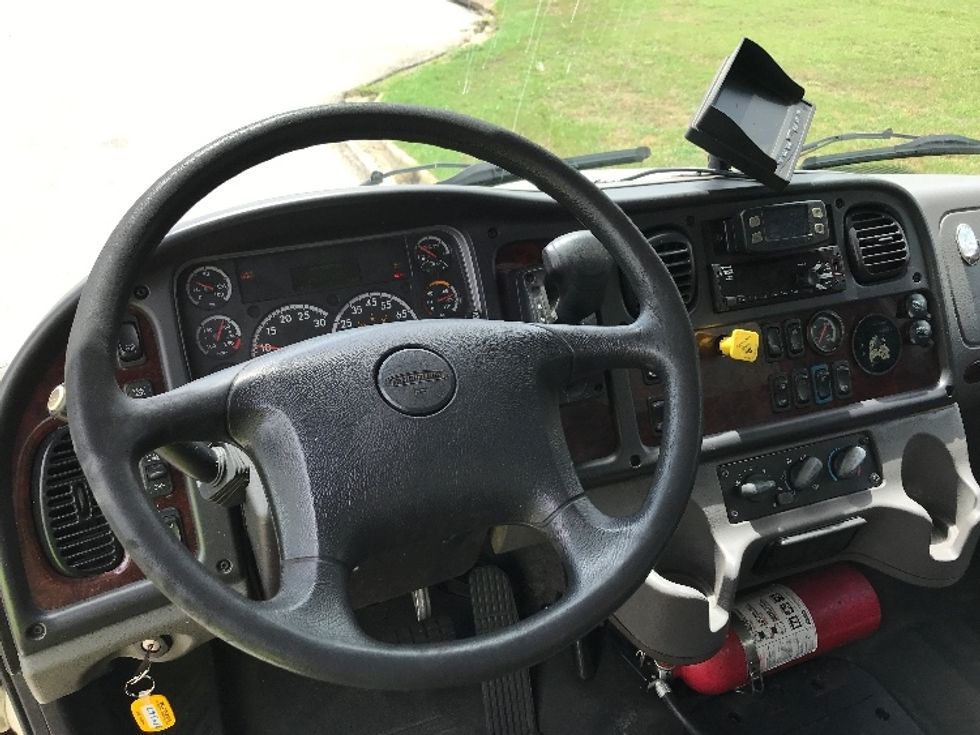Medium Duty Box Truck-Light and Medium Duty Trucks-Freightliner-2019-M2-Montgomery-AL-320,137\n\t\tmiles-$ 28,750 - Image 18