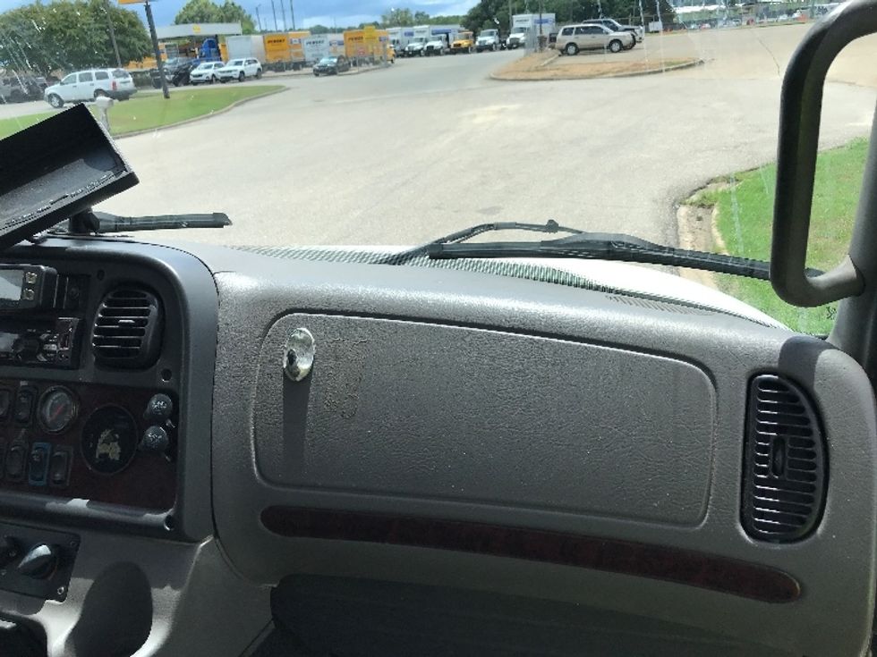 Medium Duty Box Truck-Light and Medium Duty Trucks-Freightliner-2019-M2-Montgomery-AL-320,137\n\t\tmiles-$ 28,750 - Image 21