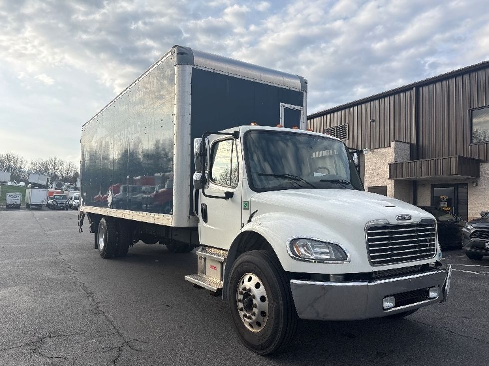Medium Duty Box Truck-Light and Medium Duty Trucks-Freightliner-2019-M2-Montgomery-NY-241,258\n\t\tmiles-$ 30,500 - Image 1