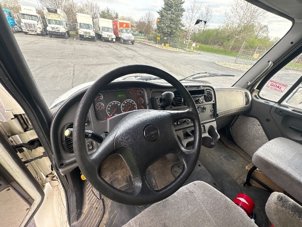 Medium Duty Box Truck-Light and Medium Duty Trucks-Freightliner-2019-M2-Montgomery-NY-241,258\n\t\tmiles-$ 30,500 - Image 17