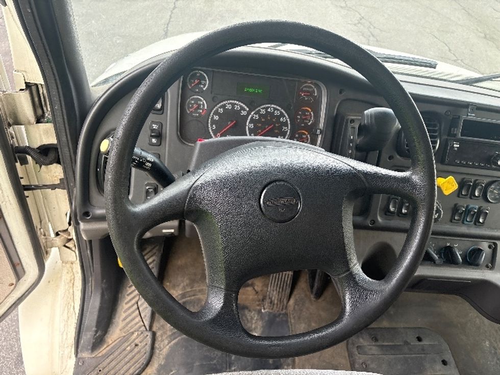 Medium Duty Box Truck-Light and Medium Duty Trucks-Freightliner-2019-M2-Montgomery-NY-241,258\n\t\tmiles-$ 30,500 - Image 18