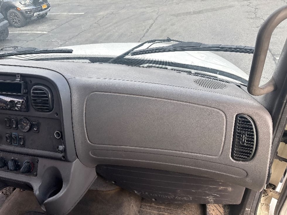 Medium Duty Box Truck-Light and Medium Duty Trucks-Freightliner-2019-M2-Montgomery-NY-241,258\n\t\tmiles-$ 30,500 - Image 21