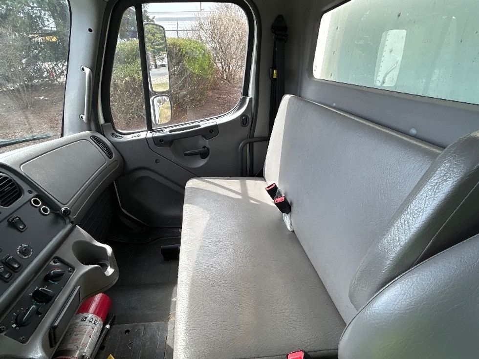 Medium Duty Box Truck-Light and Medium Duty Trucks-Freightliner-2019-M2-Montgomery-NY-249,639\n\t\tmiles-$ 36,250 - Image 19