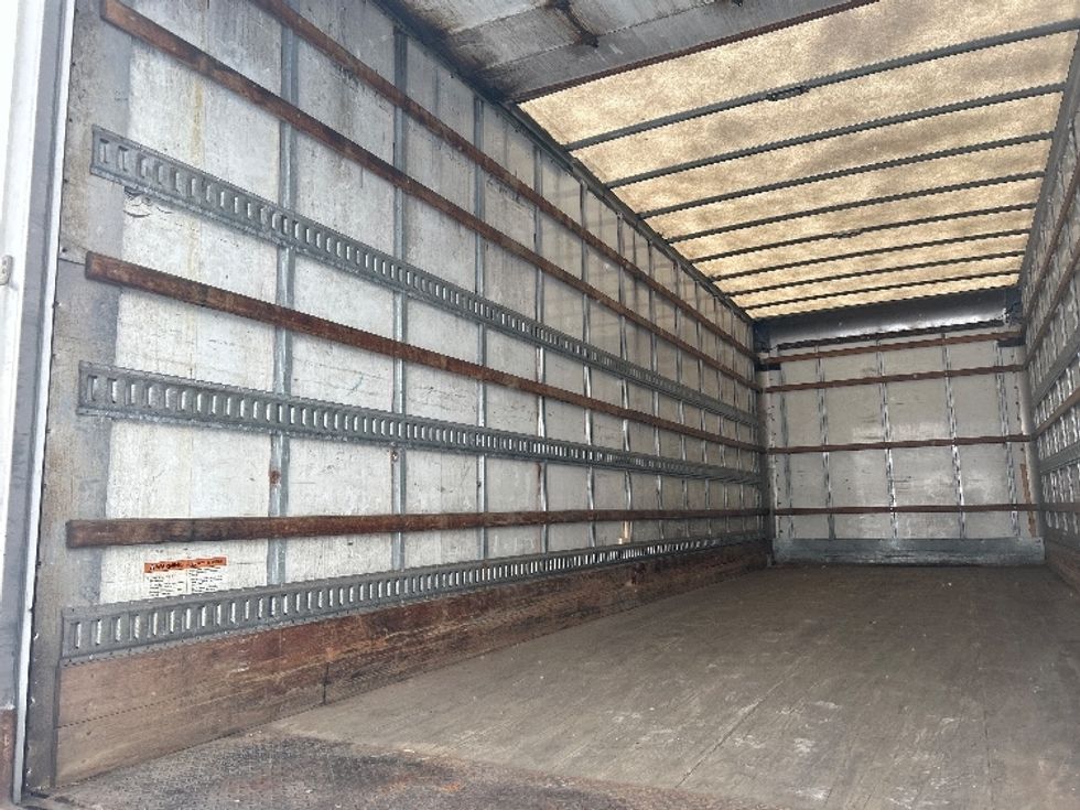 Medium Duty Box Truck-Light and Medium Duty Trucks-Freightliner-2019-M2-Montreal-PQ-419,195\n\t\tkm-$ 39,500 - Image 11