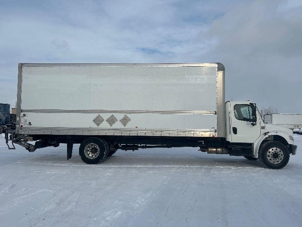 Medium Duty Box Truck-Light and Medium Duty Trucks-Freightliner-2019-M2-Montreal-PQ-419,195\n\t\tkm-$ 39,500 - Image 15