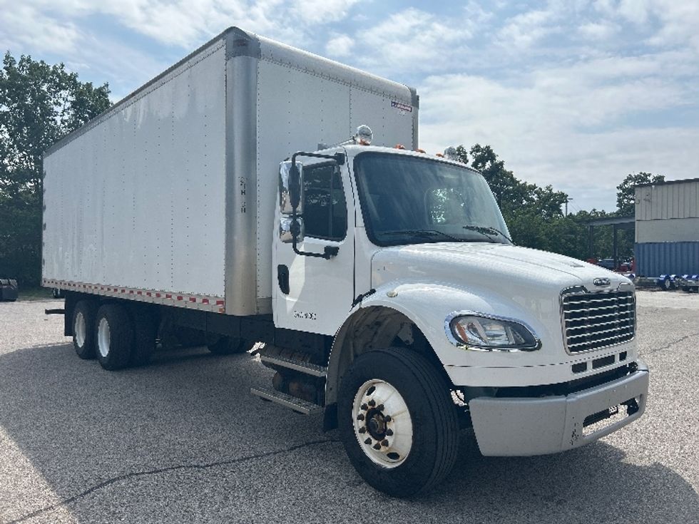 Medium Duty Box Truck-Light and Medium Duty Trucks-Freightliner-2019-M2-Muskegon-MI-198,580\n\t\tmiles-$ 42,750 - Image 1