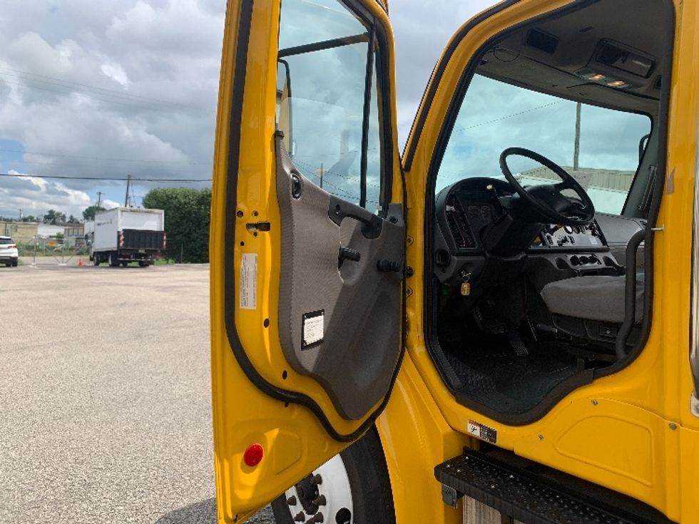 Medium Duty Box Truck-Light and Medium Duty Trucks-Freightliner-2019-M2-Nashville (Mount Juliet)-TN-180,513\n\t\tmiles-$ 48,500 - Image 16