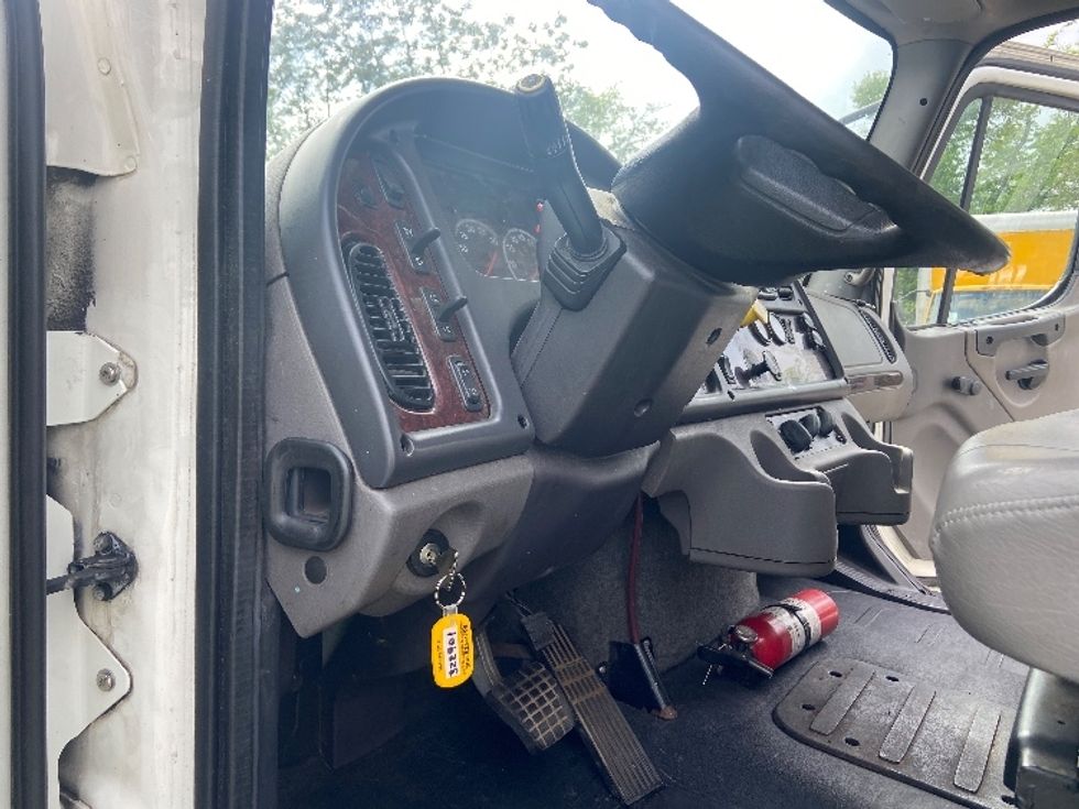 Medium Duty Box Truck-Light and Medium Duty Trucks-Freightliner-2019-M2-Nashville (Mount Juliet)-TN-273,236\n\t\tmiles-$ 43,500 - Image 17