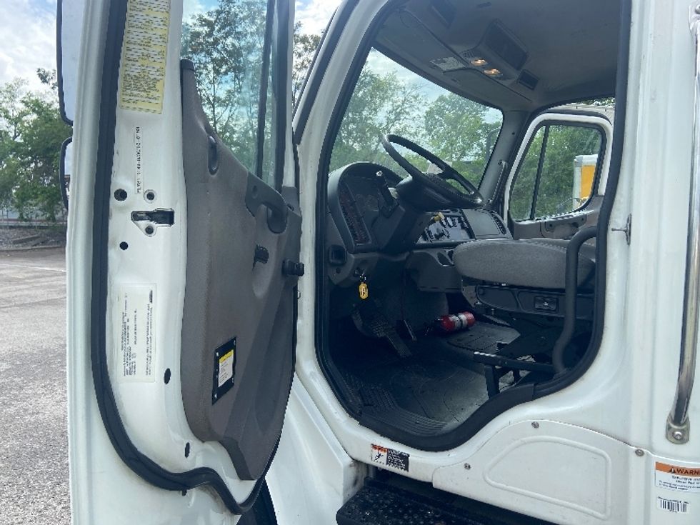Medium Duty Box Truck-Light and Medium Duty Trucks-Freightliner-2019-M2-Nashville (Mount Juliet)-TN-273,236\n\t\tmiles-$ 43,500 - Image 16