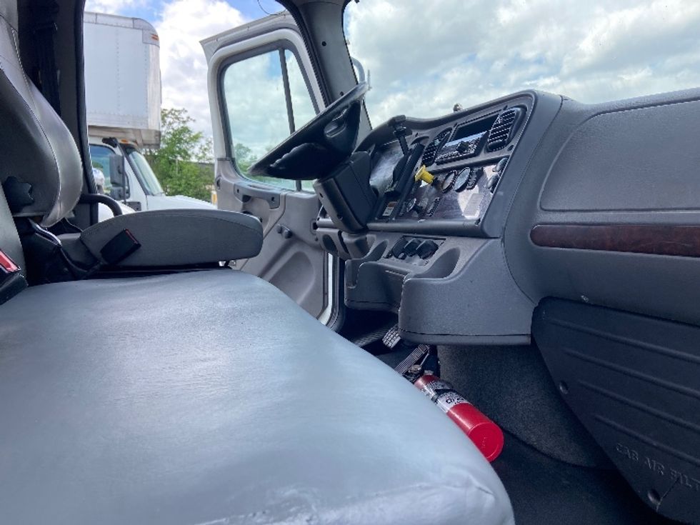 Medium Duty Box Truck-Light and Medium Duty Trucks-Freightliner-2019-M2-Nashville (Mount Juliet)-TN-273,236\n\t\tmiles-$ 43,500 - Image 22