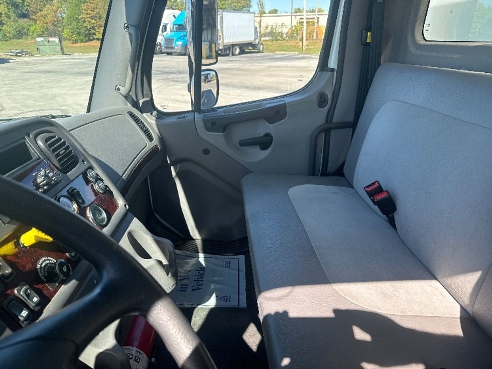 Medium Duty Box Truck-Light and Medium Duty Trucks-Freightliner-2019-M2-Nashville (Mount Juliet)-TN-47,187\n\t\tmiles-$ 71,750 - Image 19