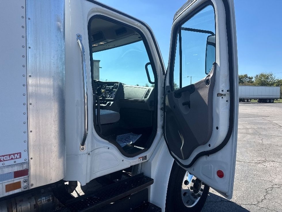 Medium Duty Box Truck-Light and Medium Duty Trucks-Freightliner-2019-M2-Nashville (Mount Juliet)-TN-47,187\n\t\tmiles-$ 71,750 - Image 20