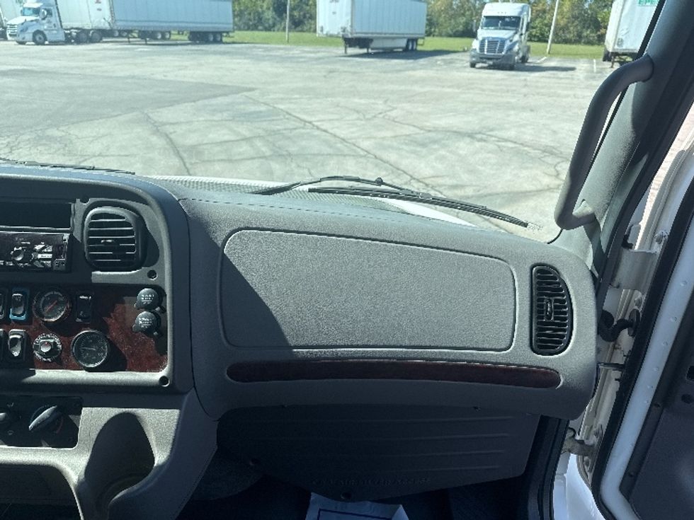 Medium Duty Box Truck-Light and Medium Duty Trucks-Freightliner-2019-M2-Nashville (Mount Juliet)-TN-47,187\n\t\tmiles-$ 71,750 - Image 21