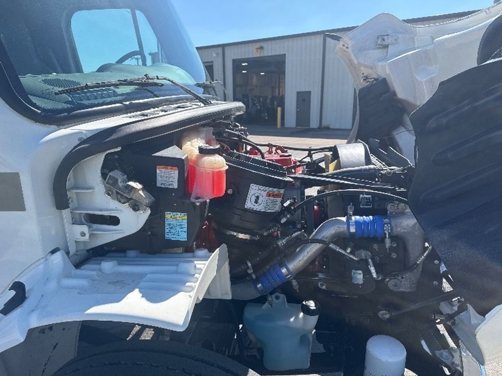 Medium Duty Box Truck-Light and Medium Duty Trucks-Freightliner-2019-M2-Nashville (Mount Juliet)-TN-47,187\n\t\tmiles-$ 71,750 - Image 23