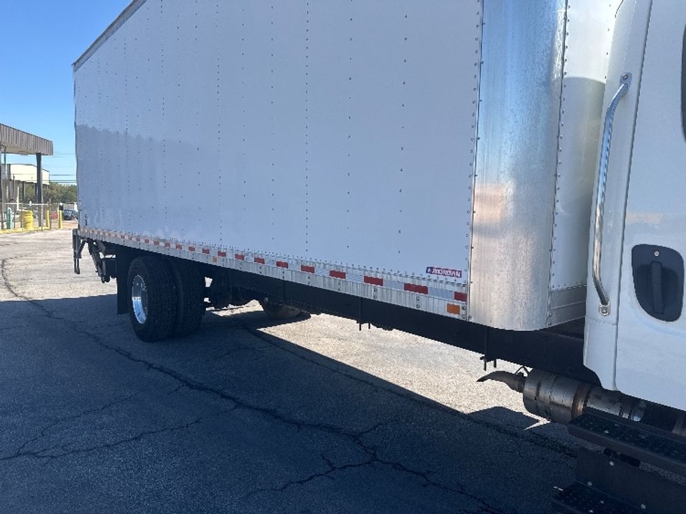Medium Duty Box Truck-Light and Medium Duty Trucks-Freightliner-2019-M2-Nashville (Mount Juliet)-TN-47,187\n\t\tmiles-$ 71,750 - Image 28
