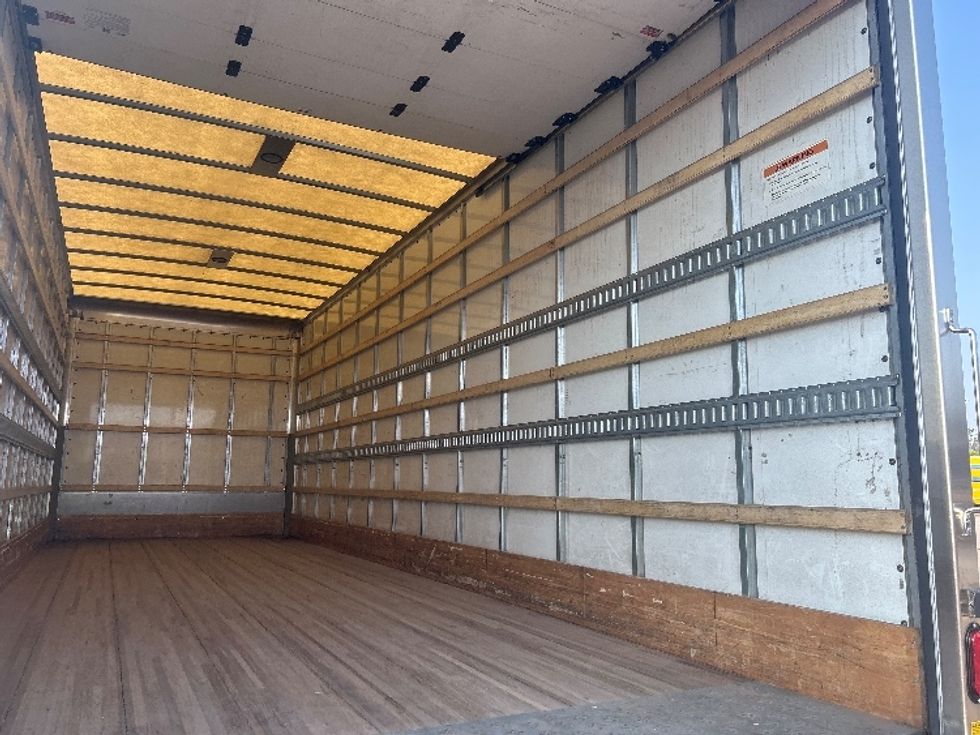 Medium Duty Box Truck-Light and Medium Duty Trucks-Freightliner-2019-M2-Nashville (Mount Juliet)-TN-58,066\n\t\tmiles-$ 61,750 - Image 12
