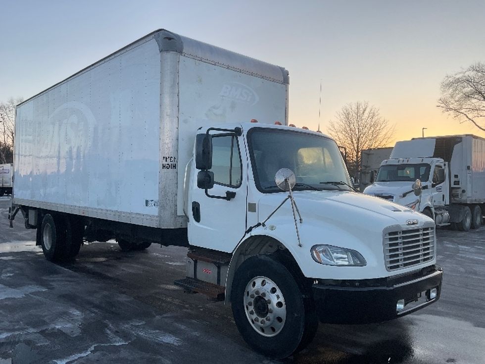 Medium Duty Box Truck-Light and Medium Duty Trucks-Freightliner-2019-M2-New Castle-DE-118,120\n\t\tmiles-$ 54,500 - Image 1