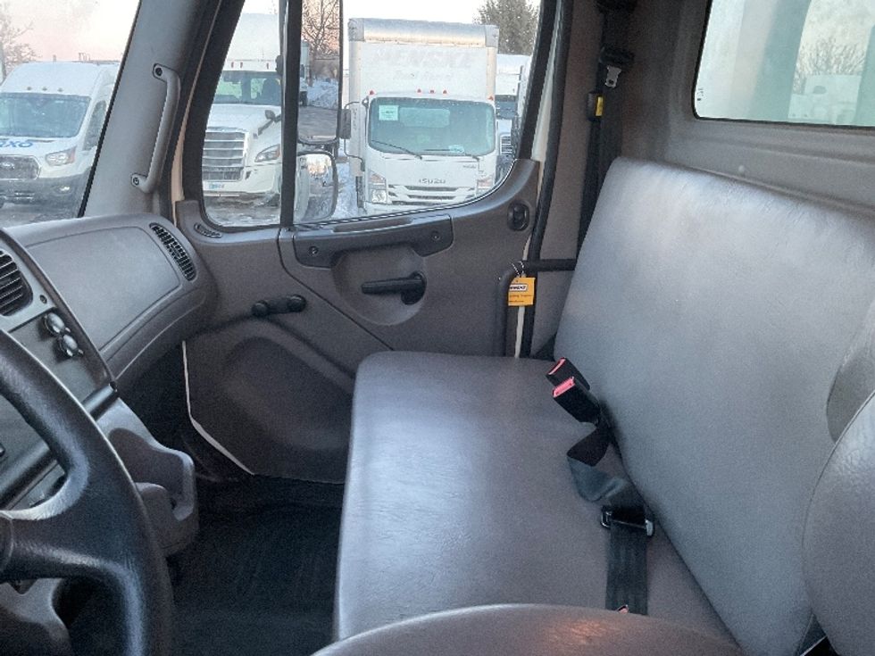 Medium Duty Box Truck-Light and Medium Duty Trucks-Freightliner-2019-M2-New Castle-DE-118,120\n\t\tmiles-$ 54,500 - Image 19