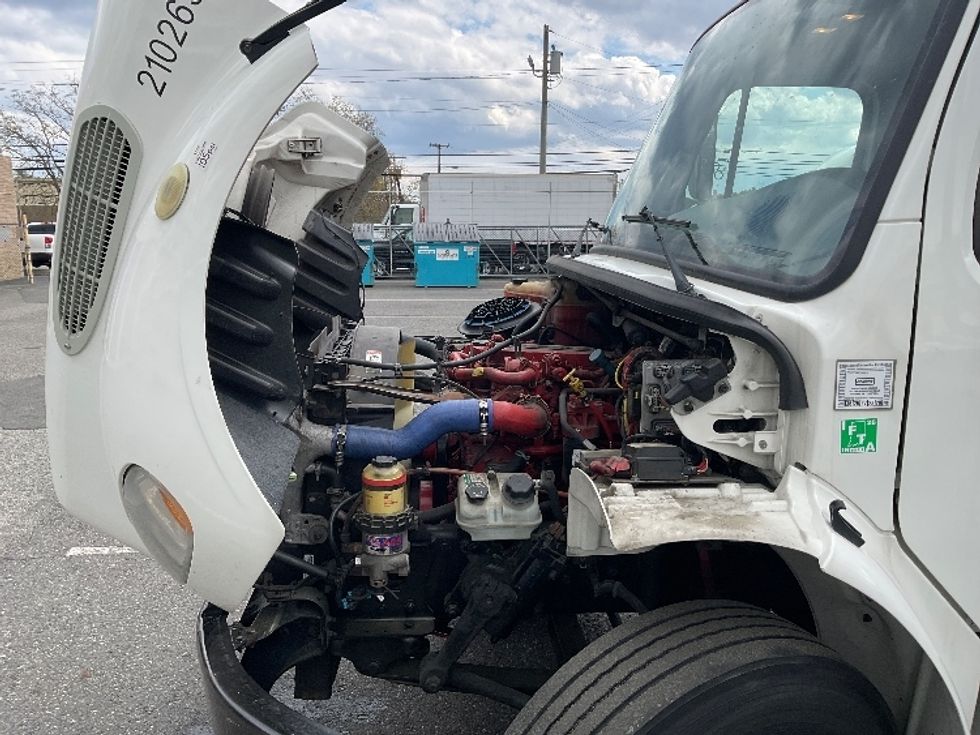 Medium Duty Box Truck-Light and Medium Duty Trucks-Freightliner-2019-M2-New Castle-DE-226,188\n\t\tmiles-$ 38,500 - Image 24