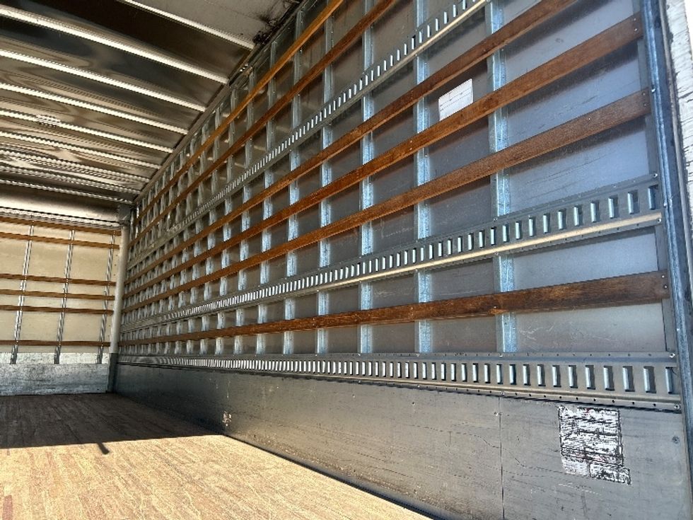 Medium Duty Box Truck-Light and Medium Duty Trucks-Freightliner-2019-M2-New Castle-DE-286,640\n\t\tmiles-$ 37,250 - Image 12