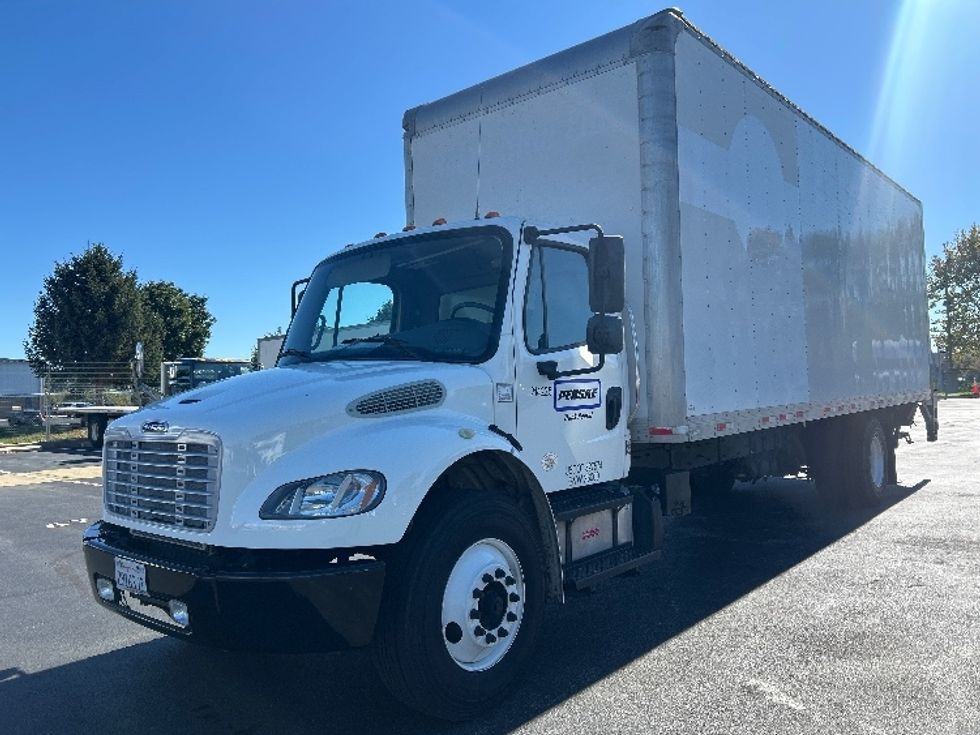 Medium Duty Box Truck-Light and Medium Duty Trucks-Freightliner-2019-M2-New Castle-DE-286,640\n\t\tmiles-$ 37,250 - Image 3