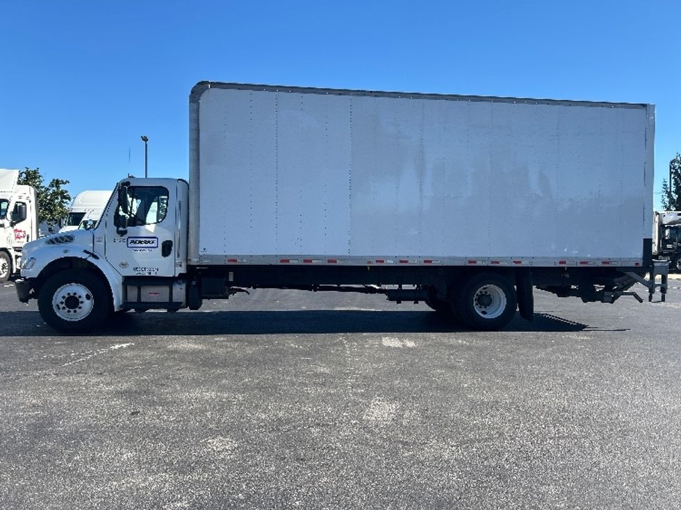 Medium Duty Box Truck-Light and Medium Duty Trucks-Freightliner-2019-M2-New Castle-DE-286,640\n\t\tmiles-$ 37,250 - Image 4