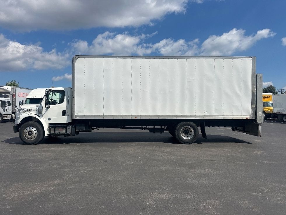 Medium Duty Box Truck-Light and Medium Duty Trucks-Freightliner-2019-M2-New Castle-DE-93,906\n\t\tmiles-$ 58,000 - Image 4