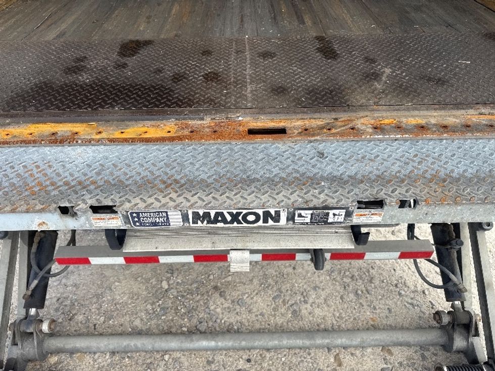 Medium Duty Box Truck-Light and Medium Duty Trucks-Freightliner-2019-M2-Newark-OH-184,758\n\t\tmiles-$ 46,250 - Image 10