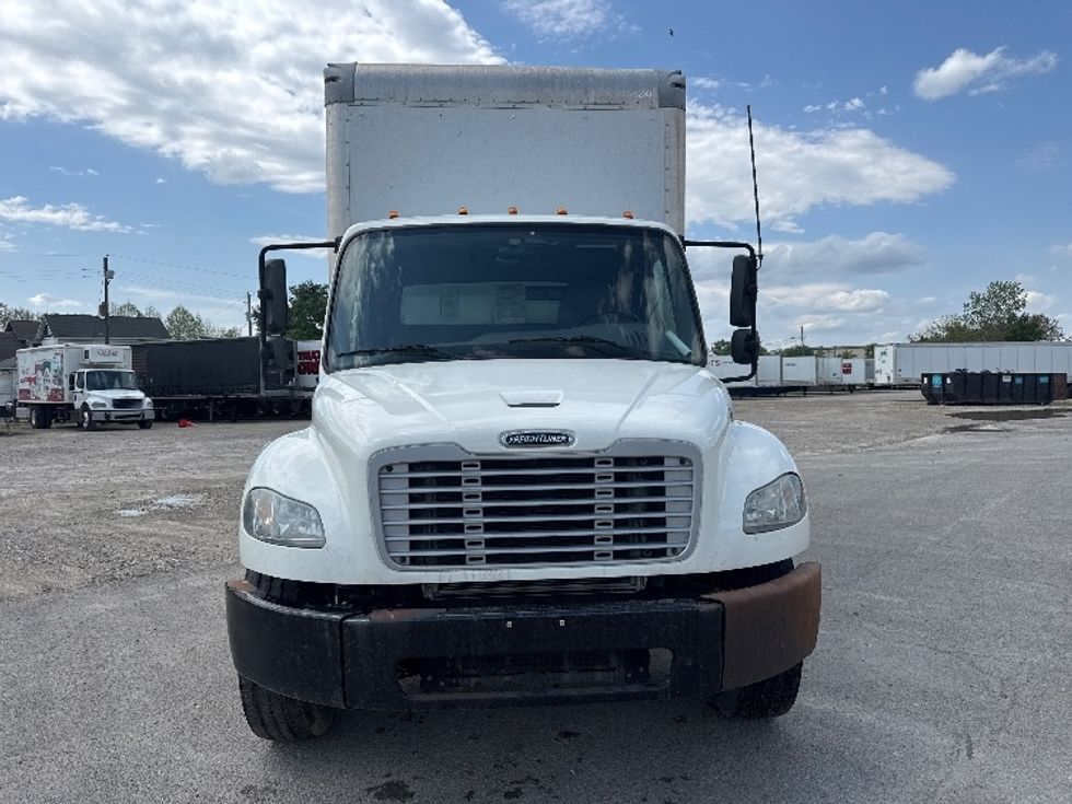 Medium Duty Box Truck-Light and Medium Duty Trucks-Freightliner-2019-M2-Newark-OH-184,758\n\t\tmiles-$ 46,250 - Image 2