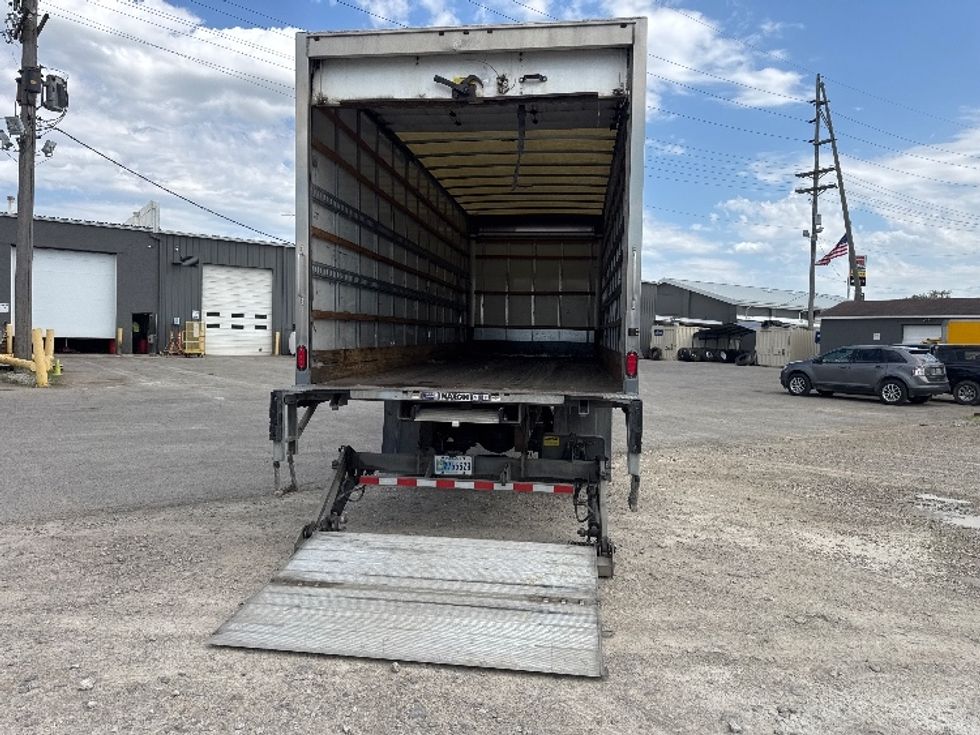 Medium Duty Box Truck-Light and Medium Duty Trucks-Freightliner-2019-M2-Newark-OH-184,758\n\t\tmiles-$ 46,250 - Image 9