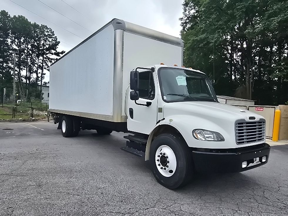 Medium Duty Box Truck-Light and Medium Duty Trucks-Freightliner-2019-M2-Newnan-GA-151,227\n\t\tmiles-$ 53,250 - Image 1