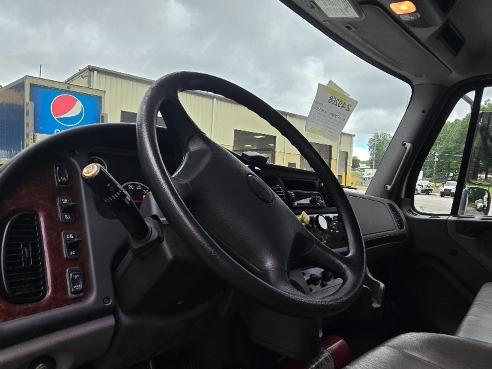 Medium Duty Box Truck-Light and Medium Duty Trucks-Freightliner-2019-M2-Newnan-GA-151,227\n\t\tmiles-$ 53,250 - Image 17